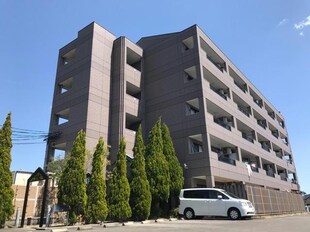 ミウラ　マンション（Ｍｉｕｒａ　Ｍａｎｓｉｏｎ）の物件外観写真